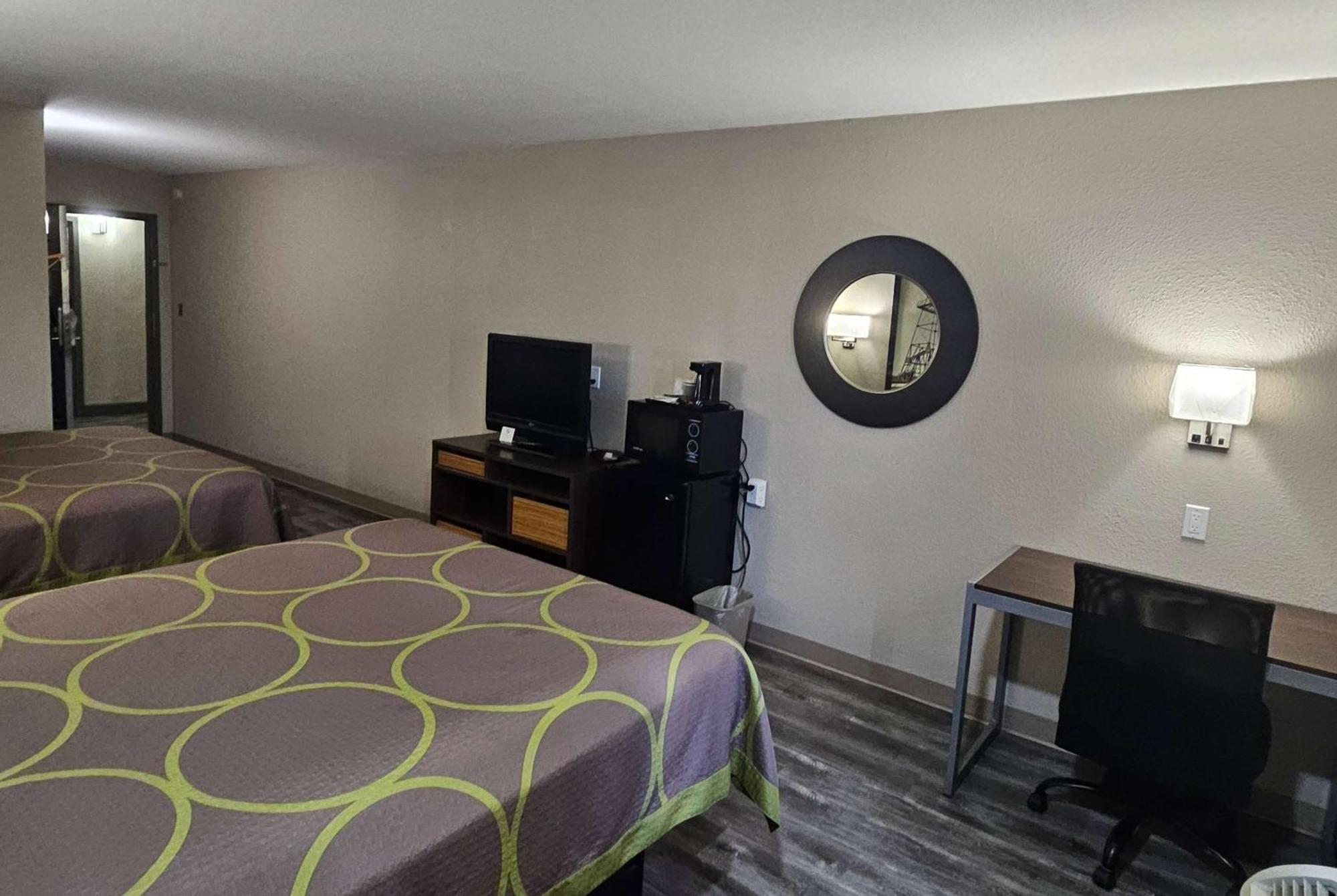Super 8 By Wyndham Buffalo Bagian luar foto
