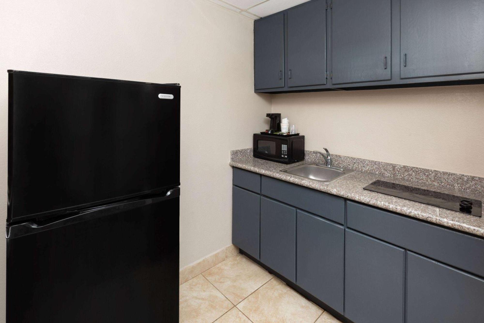Super 8 By Wyndham Buffalo Bagian luar foto